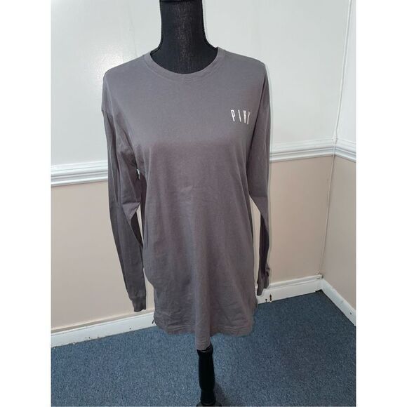 PINK Victoria’s Secret Grey Long Sleeve Tee with Camo Logo- Medium - Picture 1 of 6